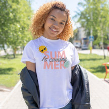 Der Sommer kommt mit rosa und grau Typografie und