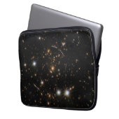 Der Sonnenaufgang in einem riesigen Galaxiehaufen Laptopschutzhülle (Vorderseite Links)