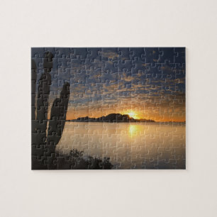 Der Sonnenaufgang über Isla Danzante im Golf von Puzzle