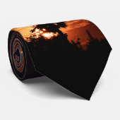 "Der Sonnenuntergang des Mondes" Krawatte (Gerollt)