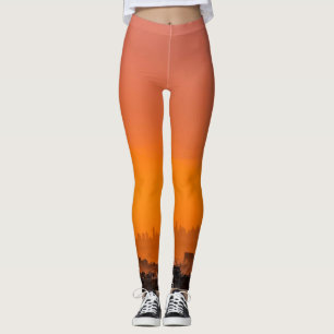 Der Sonnenuntergang über der Stadt Leggings