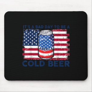 Der sonnige 4. Juli trinkt seinen schlechten Tag, Mousepad