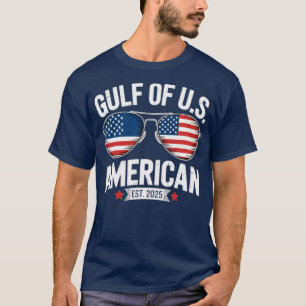 Der sonnige Golf von den USA, rot-weiße und blaue T-Shirt