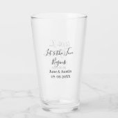 der Spaß beginnt Hochzeitspaar Name Datum einfach Glas (Rückseite)