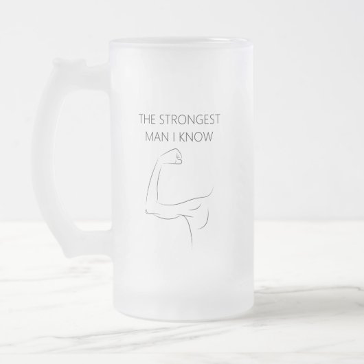 DER STÄRKSTE MANN, DEN ICH KENNE MATTGLAS BIERGLAS (Links)