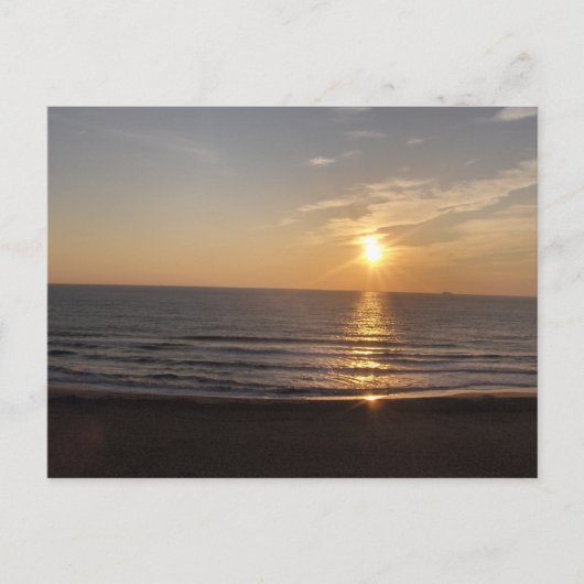 Der Strand bei Sonnenuntergang Postkarte (Vorderseite)