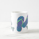 Der Strand ruft mit Meerjungfrau Flip Flops Kaffeetasse (Mittel)