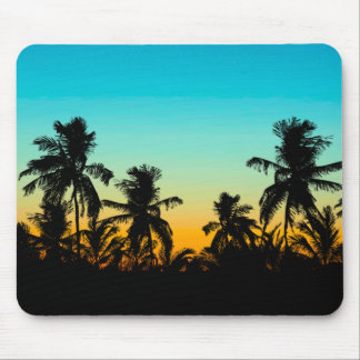 Der Strand von Palm Trees ist ein tropischer Sonne Mousepad