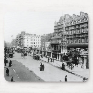 Der Strang und Charing Querdie station, London Mousepad