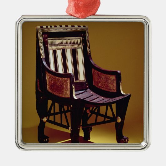 Der Stuhl des Kindes, vom Grab von Tutankhamun Ornament Aus Metall (Vorne)