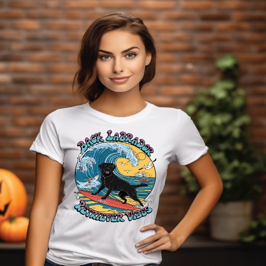 Der Surfjunge Black Labrador Retriever T-Shirt