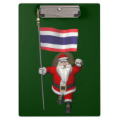 Der süße Weihnachtsmann mit der Flagge Thailands Klemmbrett (Vorderseite)