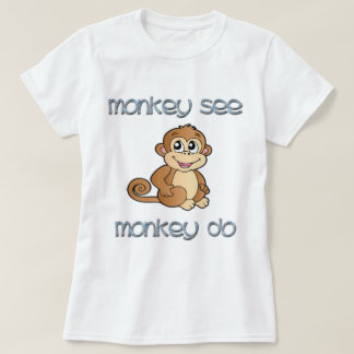 Der T - Shirt der Frau