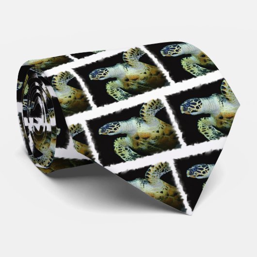 Der T - Shirt der Krawatte (Gerollt)