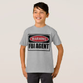 Der T - Shirt warnenden FBI-AGENT Kindes (Vorne ganz)
