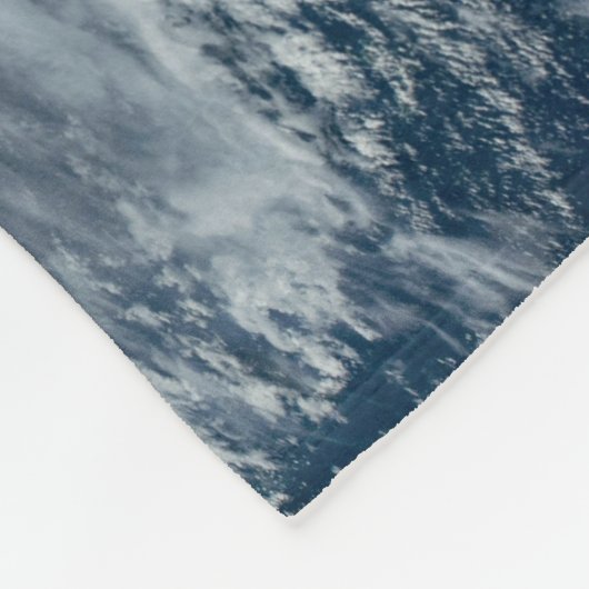 Der Taifun Hinnamnor. Fleecedecke (Ecke)