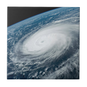 Der Taifun Hinnamnor. Fliese