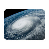 Der Taifun Hinnamnor. Magnet (Horizontal)