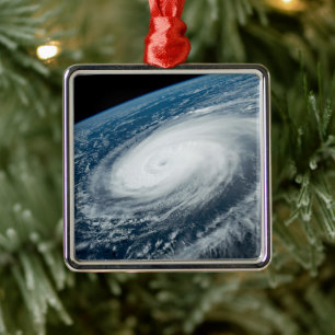 Der Taifun Hinnamnor. Ornament Aus Metall