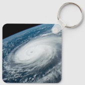 Der Taifun Hinnamnor. Schlüsselanhänger (Rückseite)