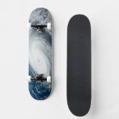 Der Taifun Hinnamnor. Skateboard (Vorderseite)