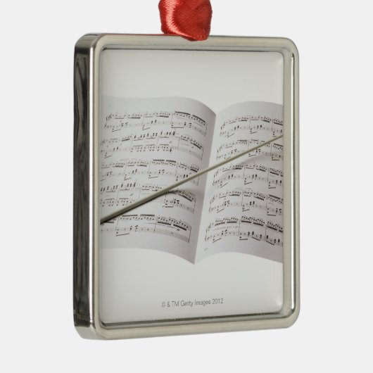 Der Taktstock des Leiters Ornament Aus Metall (Rechts)