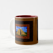Der Tempel des Magician Maya-Geschenks Zweifarbige Tasse (Vorderseite Links)