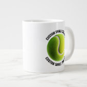 Der Tennisball ist Personalisierter Text kleiner G Jumbo-Tasse (Vorderseite Rechts)