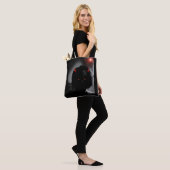 Der Teufel an der Tür selbst Portrait Tasche (Am Model)