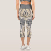 Der Traum eines Fraktals Capri Leggings (Rückseite)