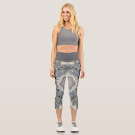 Der Traum eines Fraktals Capri Leggings