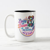 Der Traum lebt.. Zweifarbige Tasse (Links)