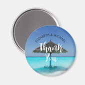 Der tropische Strand mit einer Sonnenschirmhochzei Magnet (Vorderseite/Rückseite)