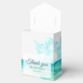 Der tropische Strand mit seinen Palmen und der Hoc Geschenkschachtel (Geöffnet)