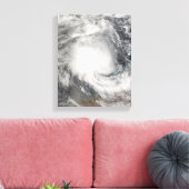 Der tropische Zyklon Nicholas nähert sich Australi Leinwanddruck (Insitu (Wohnzimmer))