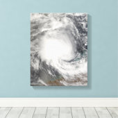 Der tropische Zyklon Nicholas nähert sich Australi Leinwanddruck (Insitu (Holzboden))