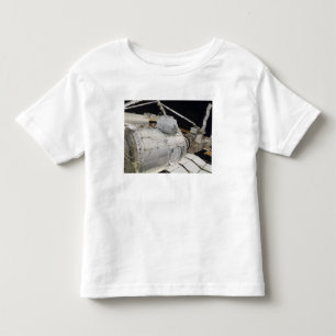 Der unter Druck gesetzte fügende Adapter 3 Kleinkind T-shirt