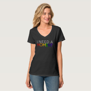 Der V-Hals der Frauen BENÖTIGE ICH einen MOMENT T T-Shirt