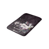 Der Vampir | Moody Gothic Vampy Glam Pale Skin Badematte (Schrägansicht)