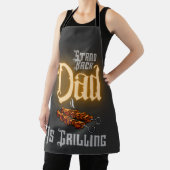 Der Vater, der sich an einem feinen Zitat festhält Schürze (InSitu)