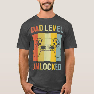 Der Vater von Mens entriegelt sich bald, um Vaters T-Shirt