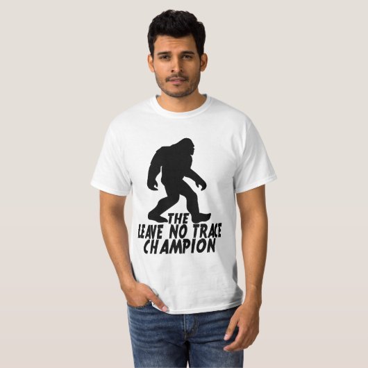 Der Verlass No Trace Champion Funny Bigfoot T-Shirt (Vorne ganz)