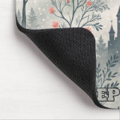 Der verzauberte Misty Forest mit dunklem Schloss - Mousepad (Ecke)