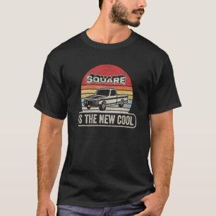 Der Vintage Retro-Platz im quadratischen LKW ist d T-Shirt
