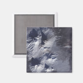 Der Vulkan Bezymianny zeigt ein bescheidenes Volum Magnet (Vorderseite/Rückseite)