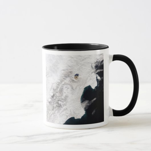 Der Vulkan Shiveluch in Kamtschatka Krai, Russland Tasse (Rechts)