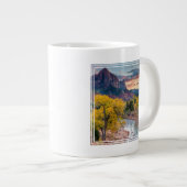 Der Wachmann im Herbst Jumbo-Tasse (Vorderseite Rechts)