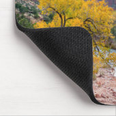 Der Wachmann im Herbst Mousepad (Ecke)