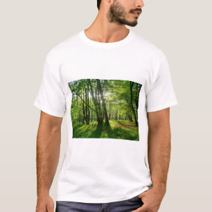 Der Wald im Frühling T-Shirt
