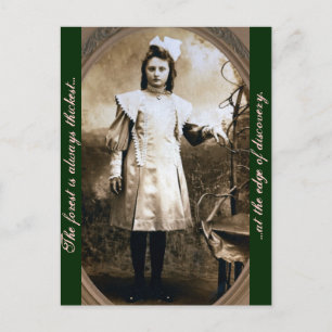 Der Wald ist immer am weitesten am Rande des... Postkarte